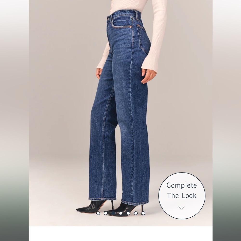 Abercrombie Curve Love 90’s Straight Ultra High Rise